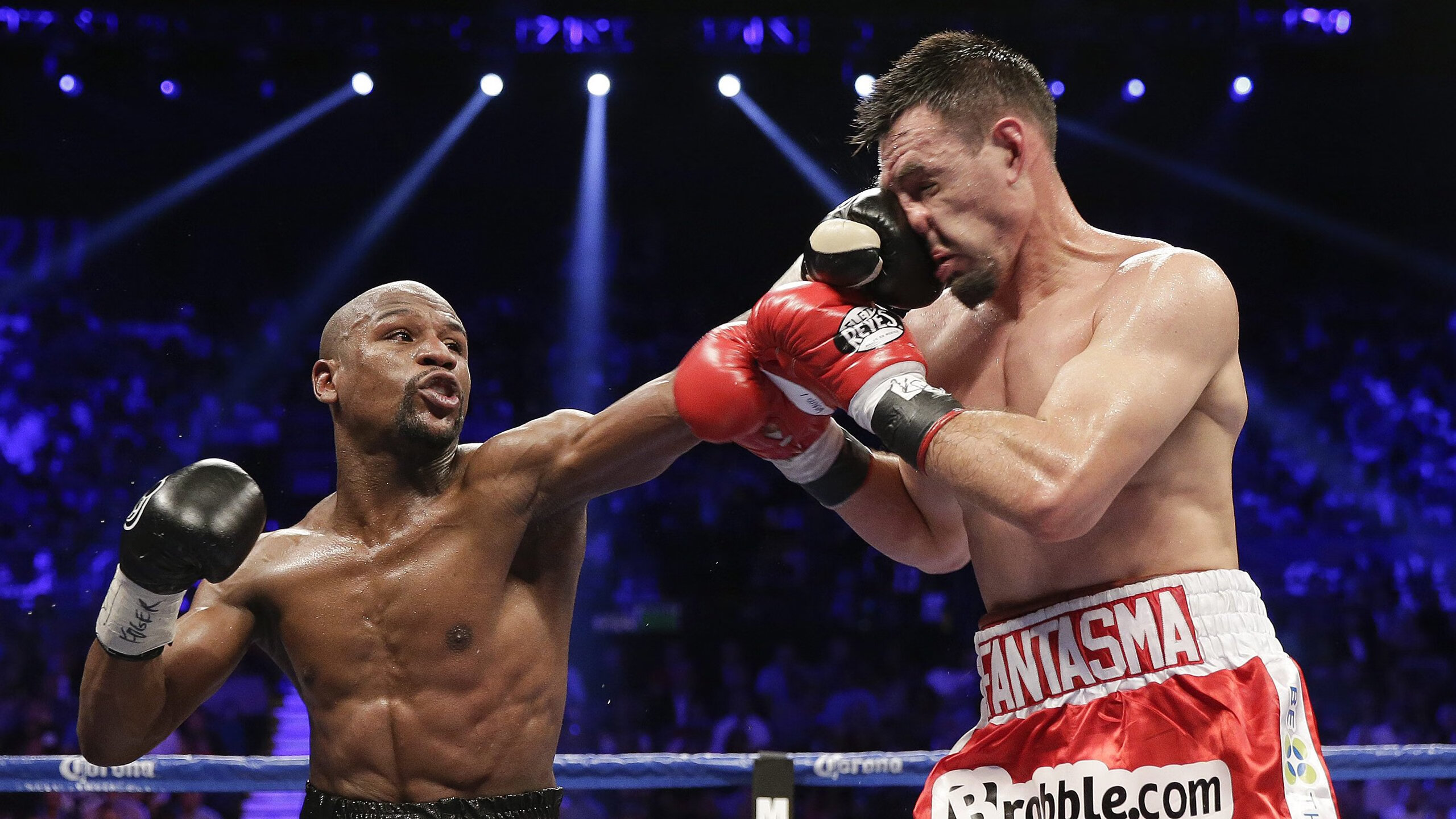 明星球员锻炼新技能，积极备战季后赛，明星球员篮球